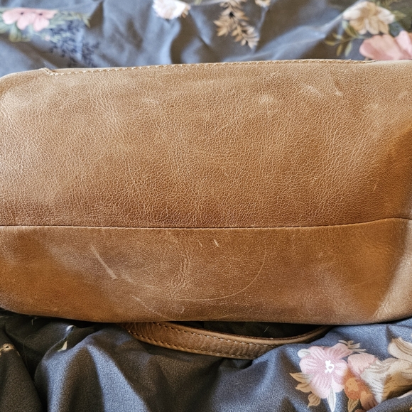 FRYE Mini Tan Barrel Bag - Picture 3 of 7
